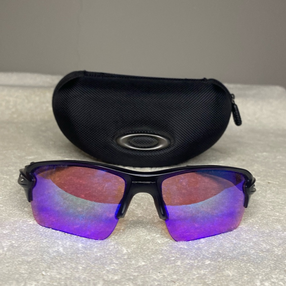 Oakley Flak 2.0 Prizm Polarized Sunglasses in Black [In Case]